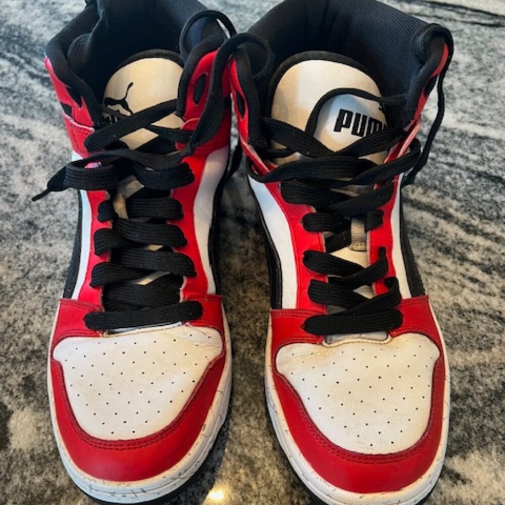 PUMA Rebound V6 mid-top sneakers